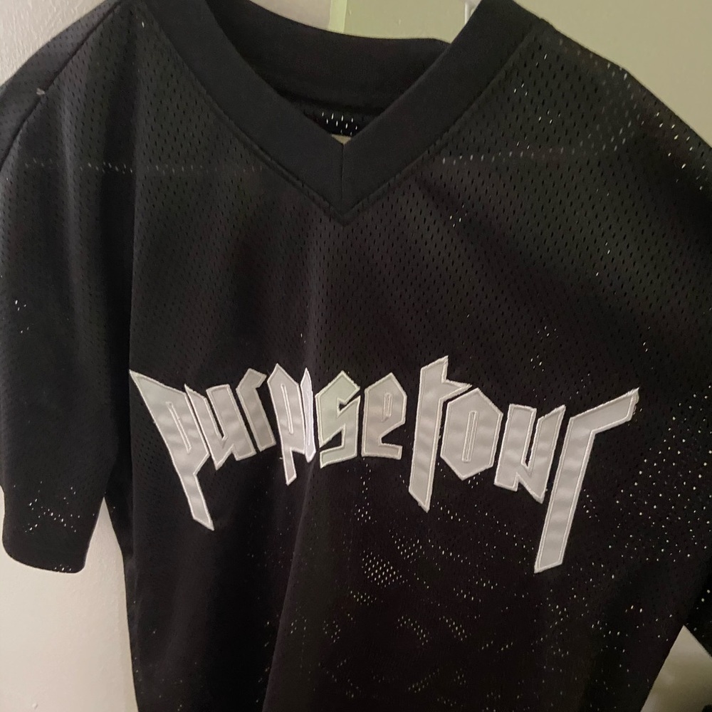 SOLD!!! Justin Bieber Barneys Jersey